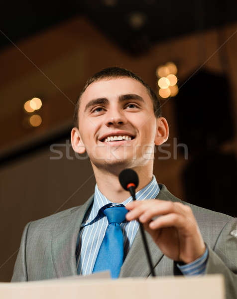 Masculin vorbitor cameră microfon discurs Imagine de stoc © adam121
