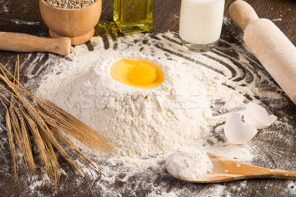 Mąka jaj pieczywo białe pszenicy kłosie martwa natura Zdjęcia stock © adam121