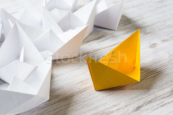 Business Führung Set Origami Boote Holztisch Stock foto © adam121