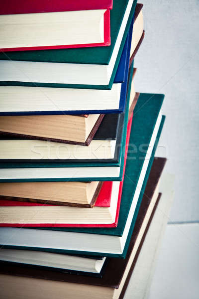 Stockfoto: Hoog · boeken · tabel · boek