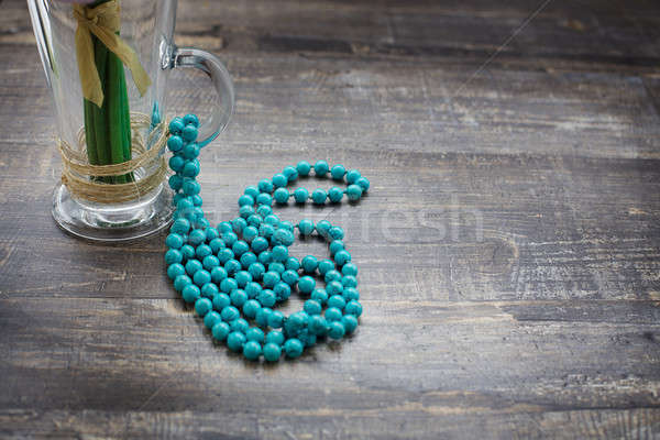 Turquoise perles bois vase mode verre Photo stock © Agatalina