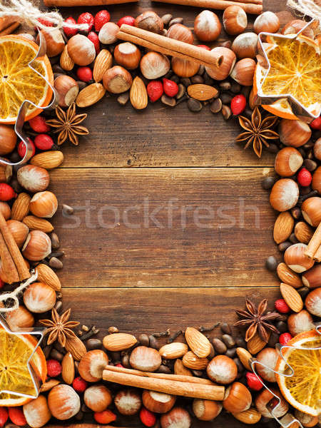 Foto stock: Natal · nozes · secas · laranjas · temperos · árvore