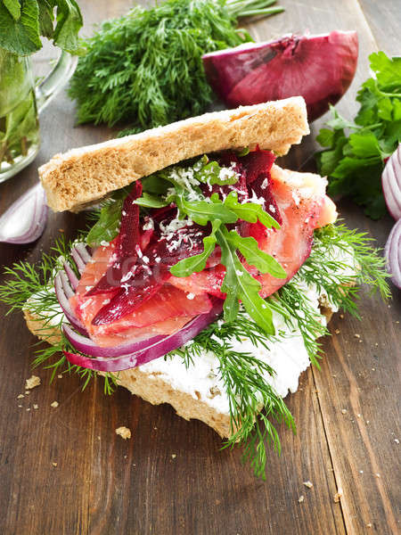 Sandwich gerookte zalm cottage cheese kruiden ondiep Stockfoto © AGfoto