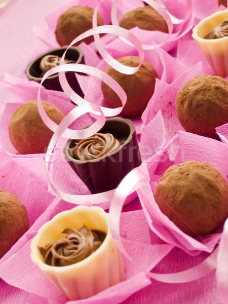 Foto stock: Dulces · día · de · san · valentín · chocolate · superficial · papel