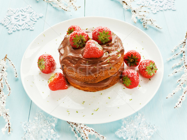 Karácsony torta gyümölcstorta tejszínhab gyümölcsök sekély Stock fotó © AGfoto
