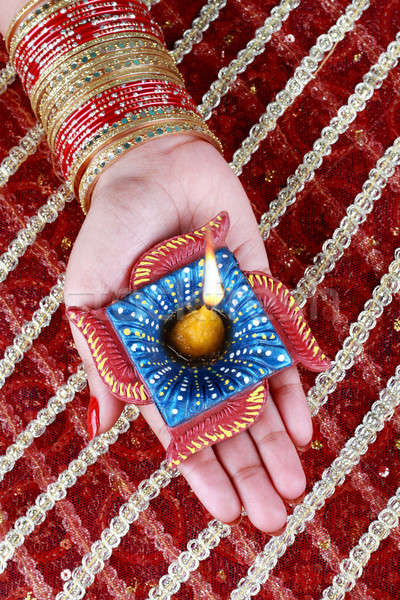 Stock fotó: Kézzel · készített · diwali · lámpa · kéz · piros · istentisztelet