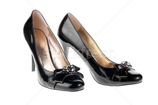 Negru brevet piele pantofi izolat alb Imagine de stoc © alekleks