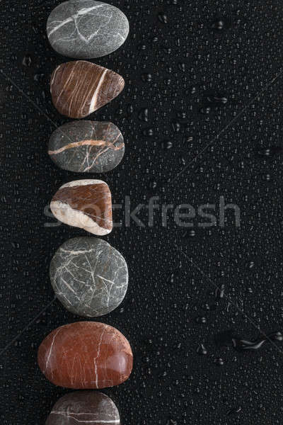 Foto stock: Zen · pedras · gotas · de · água · água · espaço · texto