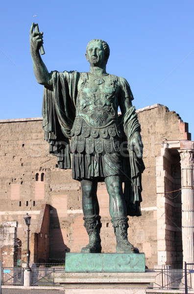 Standbeeld keizer Rome Italië reizen kroon Stockfoto © alessandro0770