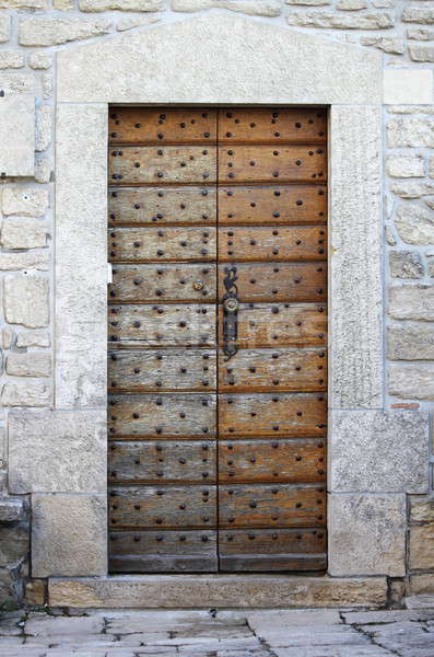 Medieval porta de entrada estilo casa madeira Foto stock © alessandro0770
