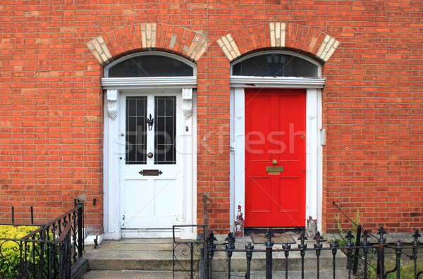 Drzwi domu ściany cegły architektury biały Zdjęcia stock © alessandro0770