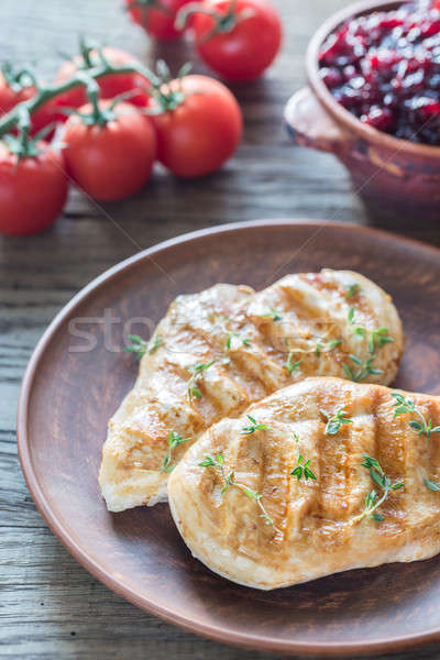 Pollo a la parrilla salsa frescos tomates cherry mama Foto stock © Alex9500