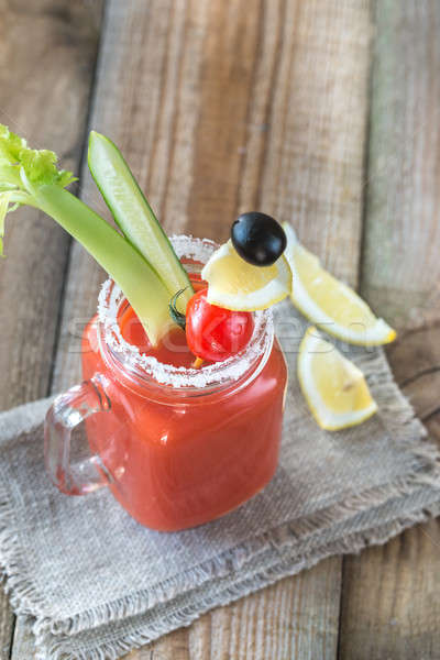 Suco de tomate pedreiro jarra tabela beber cor Foto stock © Alex9500