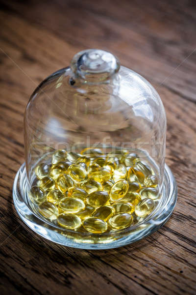 Omega-3- Kapseln Glas Kuppel Schönheit Medizin Stock foto © Alex9500