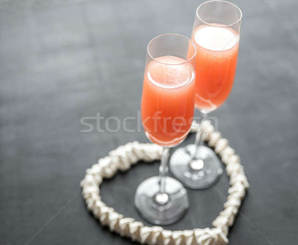 Foto stock: Dois · cocktails · dentro · coração · amor · vidro