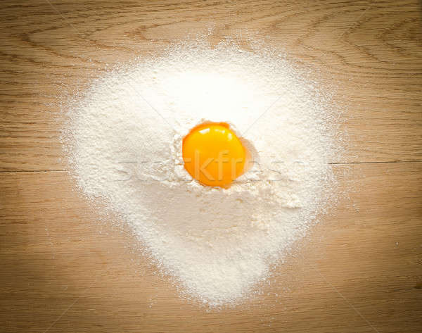 壊れた 卵 小麦粉 背景 キッチン ケーキ ストックフォト © Alex9500