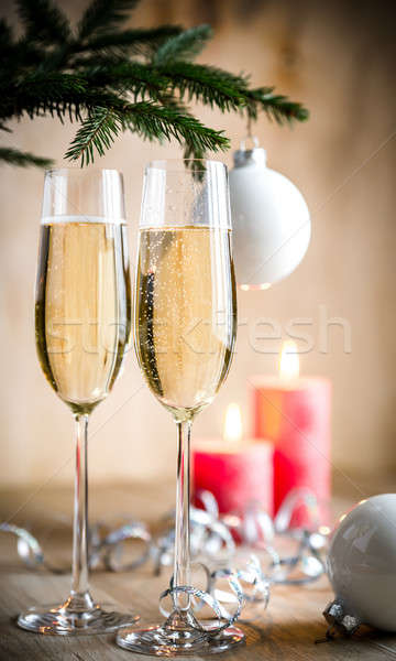 Foto d'archivio: Occhiali · champagne · decorato · albero · di · natale · ramo · design