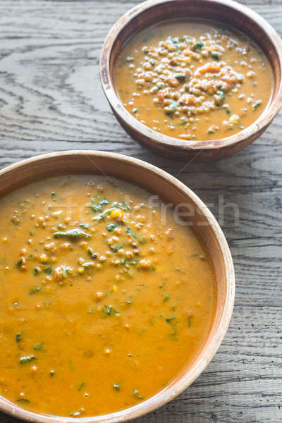 Foto stock: Dos · bolos · lenteja · curry · fondo · naranja