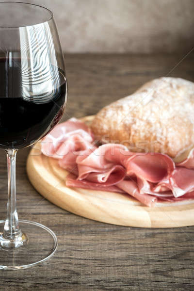 Zdjęcia stock: Wino · czerwone · prosciutto · żywności · wina · szkła · tle