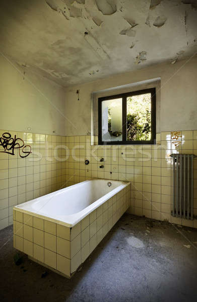 Abandonné maison architecture bâtiment vieux salle de bain Photo stock © alexandre_zveiger