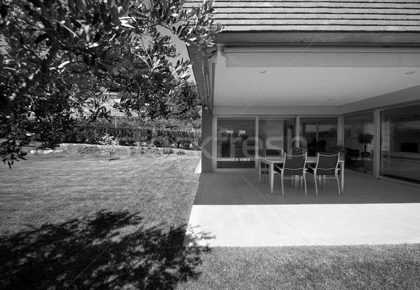 кирпичных дома мнение саду большой современных Сток-фото © alexandre_zveiger