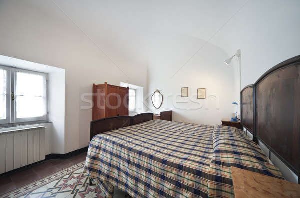 Vintage camera da letto interni residenziale muro home Foto d'archivio © alexandre_zveiger