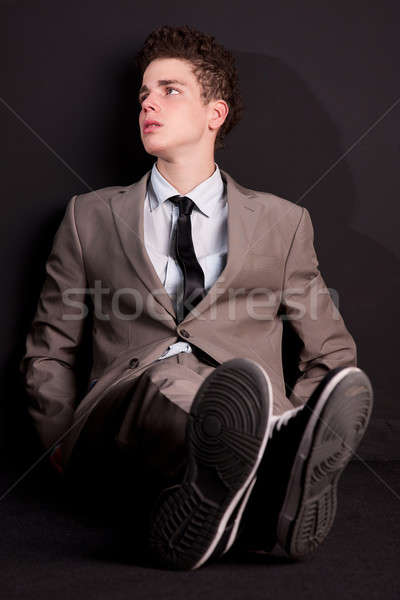 Foto stock: Jovem · bonito · homem · de · negócios · piso · homem