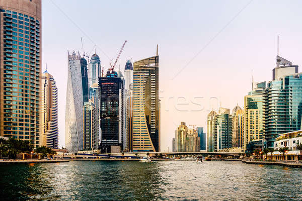 Dubai marina scenic vedere apă constructii Imagine de stoc © alexeys