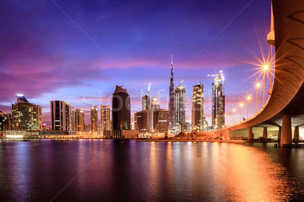 迪拜 市中心 天際線 視圖 夜 水 商業照片 © alexeys