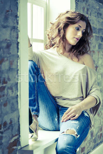 Stok fotoğraf: Kadın · pencere · çekici · genç · kadın · oturma · duvar