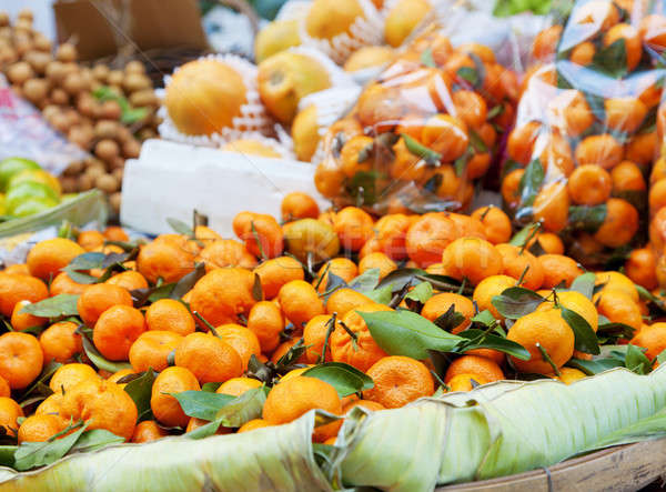 [[stock_photo]]: Fraîches · marché · fruits · panier · rue · Bangkok