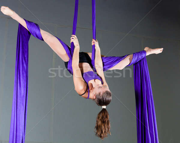 Gimnastyk piękna kobieta antena sportu fitness Zdjęcia stock © alexeys