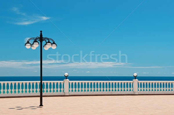 Schönen Promenade Laternen weiß Himmel Wasser Stock foto © alinamd