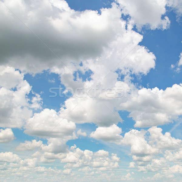 Nori Blue Sky primăvară natură peisaj vară Imagine de stoc © alinamd