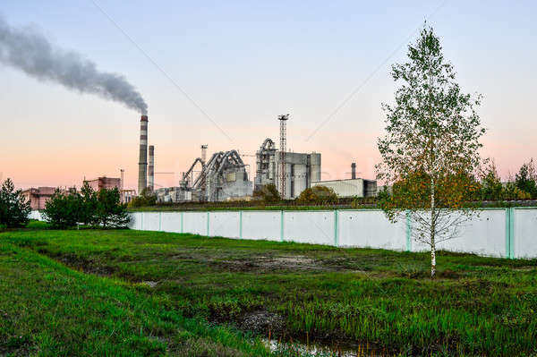 Contaminación atmosférico aire plantas construcción tecnología Foto stock © AlisLuch