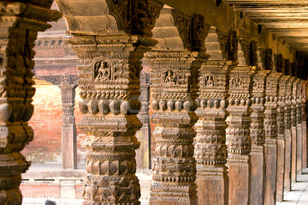 Holz alten Stadt Nepal Gebäude Tür Stock foto © All32