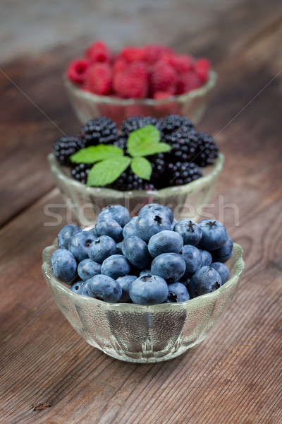 Foto stock: Mesa · de · madeira · pires · fruto · jardim · grupo