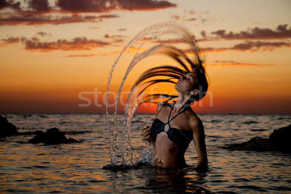 Młoda dziewczyna morza piękna wody włosy Zdjęcia stock © All32