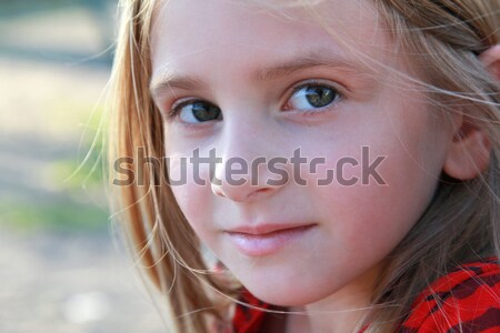 Foto d'archivio: Serena · bella · giovane · ragazza · guardando · sorriso · bambino