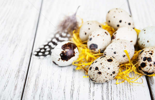 Eier Nest alten Holztisch Essen Gesundheit Stock foto © almaje