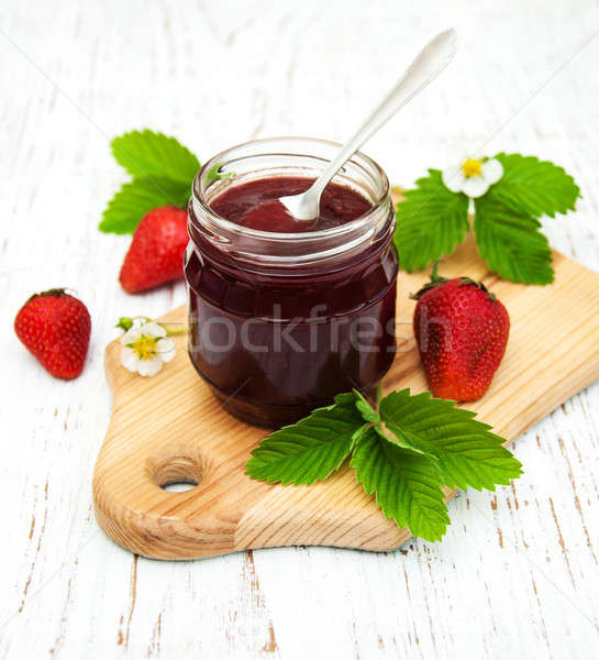 [[stock_photo]]: Fraise · confiture · fraîches · fraises · bois · alimentaire