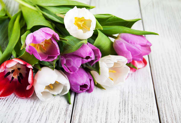 Boeket tulpen oude houten tafel voorjaar natuur Stockfoto © almaje