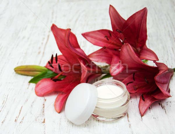 Arckrém liliom virágok wellness fürdő jelenet Stock fotó © almaje