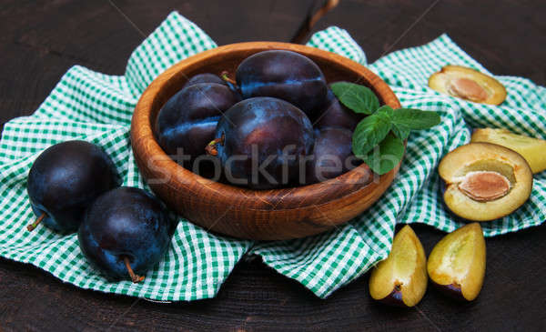 Foto d'archivio: Ciotola · foglie · verdi · vecchio · nero · legno