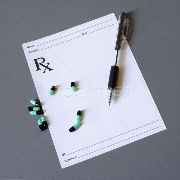 Medizinischen script Papier Schreibtisch weiß Apotheke Stock foto © AlphaBaby