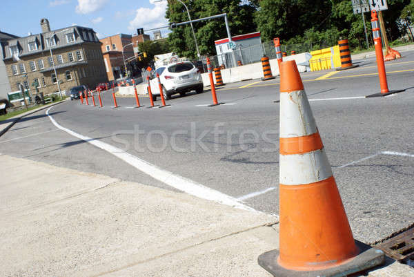 Yol yapımı çalışmak yol inşaat turuncu imzalamak Stok fotoğraf © AlphaBaby