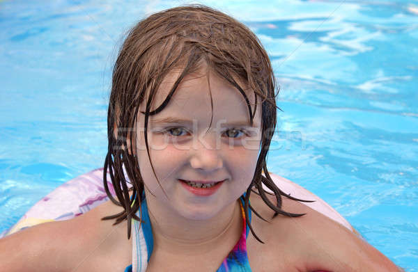 Piscina tempo adorabile cinque anni ragazza ricreativo Foto d'archivio © AlphaBaby
