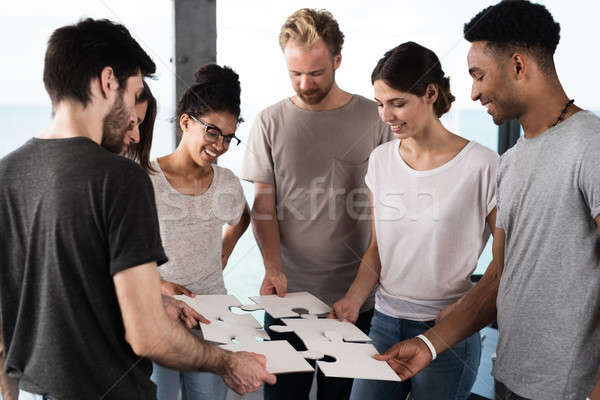 Team zakenlieden werk samen een doel Stockfoto © alphaspirit