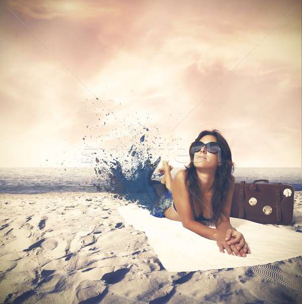 Vară relaxa fata frumoasa plajă apă Imagine de stoc © alphaspirit
