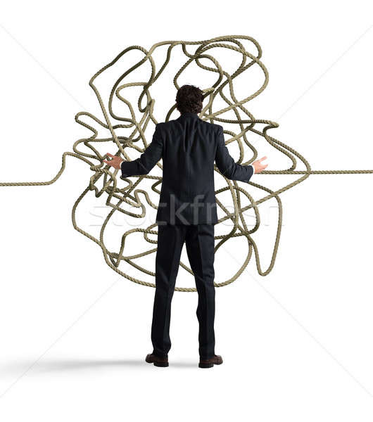 Zakenman verward touw vinden oplossing Stockfoto © alphaspirit